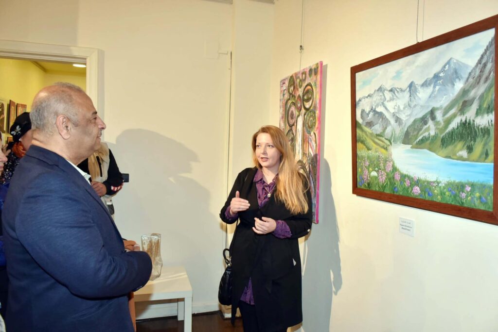 Artist Tatyana Bondareva in Lamasatt Art Gallery Cairo